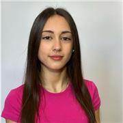 Implicada, perseverante, resiliente, paciente, sociable, entregada, proactiva, empatica